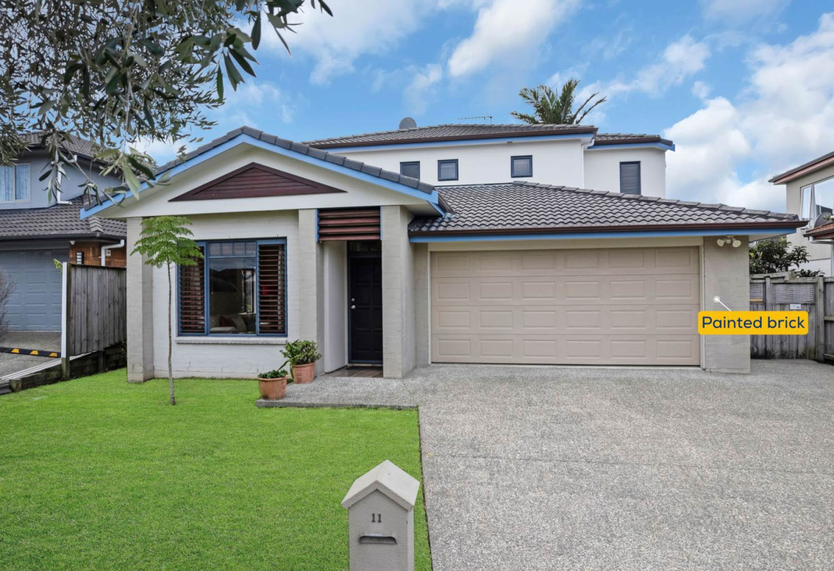 Vendors Have Bought…Must Sell!, 4 beds 3 baths house with double garage on 352m2 section, minutes to Botany Downs shopping centre and Ormiston shopping centre, parks, schools, within walking distance to a primary school and zoned for sought-after schools including Baverstock Oaks School, Mission Heights Junior College, and Ormiston Senior College, 11 Gordal Place, Flat Bush, Auckland