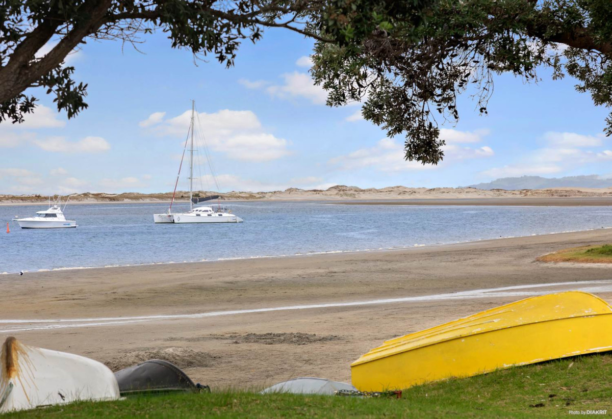 1016m2 Fully serviced Coastal section with new title, motivated vendor and flexible terms, nearby amenities including the golf course, boat ramp, local shops, cafés, and the stunning beach—all just minutes away, Lot 7/21 Gumdiggers Lane, Mangawhai Heads, Northland