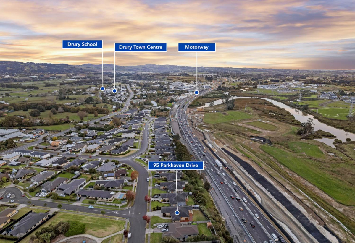 Brick and tile 4 beds 2 baths house with double garage on 761m2 section, minutes to schools, shops, motorway access, 1.2 km to Drury School, 1.4 km to Rosehill Intermediate, 1.6 km to Rosehill College, 95 Parkhaven Drive, Rosehill, Auckland