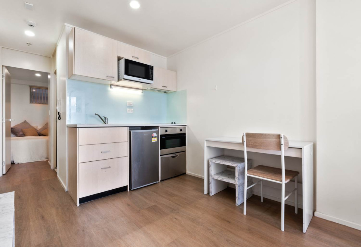 Auckland Girls’ Grammar School zone, Freehold 2 beds 1 bath apartment, 32sqm internal size PLUS a good-sized balcony, Full furniture package is included, move-in ready, 0.9 km to Auckland Girls’ Grammar School, 1229/72 Nelson Street, City Centre, Auckland