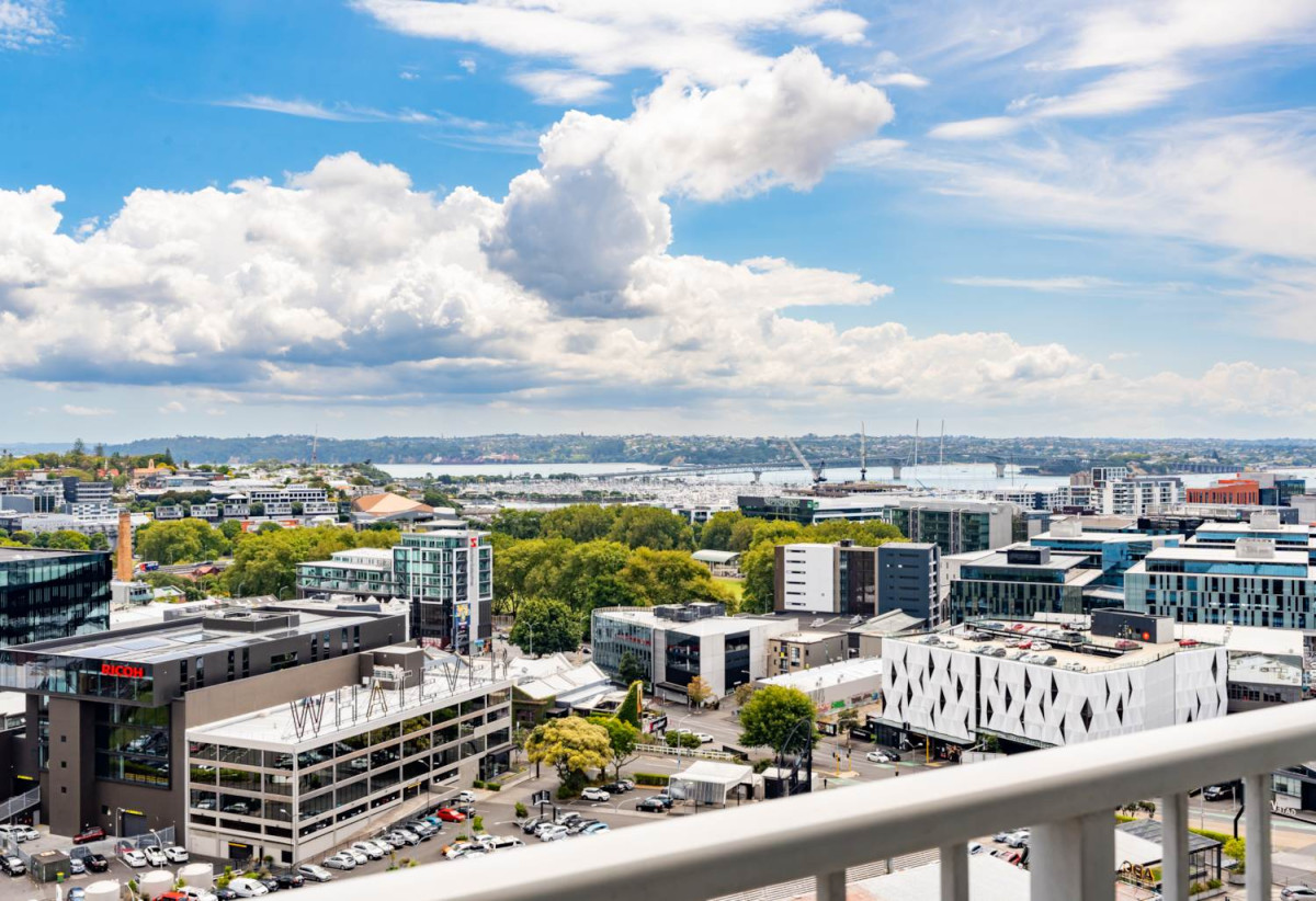 Auckland Girls’ Grammar School zone, Freehold 2 beds 1 bath apartment, 32sqm internal size PLUS a good-sized balcony, Full furniture package is included, move-in ready, 0.9 km to Auckland Girls’ Grammar School, 1229/72 Nelson Street, City Centre, Auckland