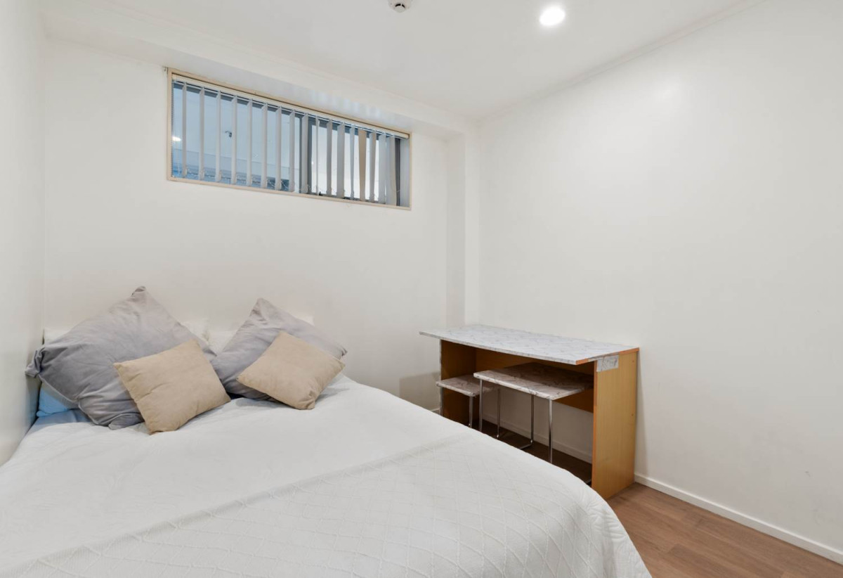 Auckland Girls’ Grammar School zone, Freehold 2 beds 1 bath apartment, 32sqm internal size PLUS a good-sized balcony, Full furniture package is included, move-in ready, 0.9 km to Auckland Girls’ Grammar School, 1229/72 Nelson Street, City Centre, Auckland