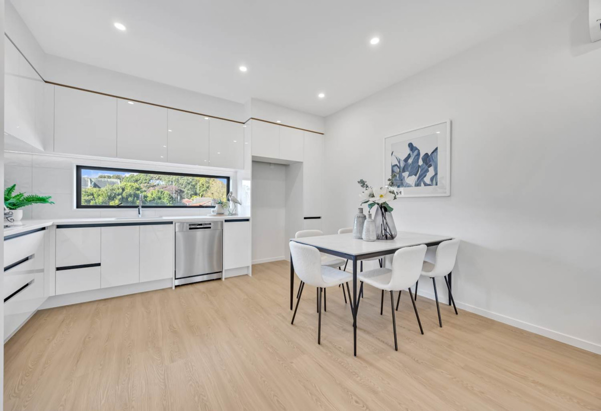 10-Year Master Build Guarantee, Brandnew 3 beds 3.5 baths home with garage, 1 bed 1 bath ground floor, close to schools, shopping centres, 0.7 km to Sunny Hills School, Lot 7/252 Pakuranga Road, Pakuranga Heights, Auckland