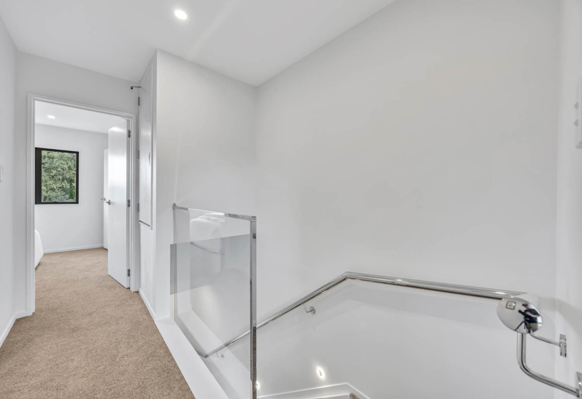 10-Year Master Build Guarantee, Brandnew 3 beds 3.5 baths home with garage, 1 bed 1 bath ground floor, close to schools, shopping centres, 0.7 km to Sunny Hills School, Lot 7/252 Pakuranga Road, Pakuranga Heights, Auckland