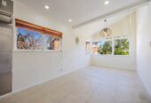 Urgent sale, Vendors have purchased, Double Westlake school zone, 6 beds 2 baths house with garage on 609m2 section, close to shops, supermarket, schools, motorway access, 0.9 km to Wairau Intermediate School, 3 Arosa Place, Forrest Hill, Auckland