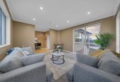 Brick and tile 4 beds 2 baths house with double garage on 761m2 section, minutes to schools, shops, motorway access, 1.2 km to Drury School, 1.4 km to Rosehill Intermediate, 1.6 km to Rosehill College, 95 Parkhaven Drive, Rosehill, Auckland
