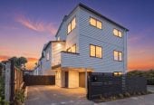 Brandnew standalone 5 beds (2 ensuites) 4 baths house with garage, 1 ensuite ground floor, close to schools, shops, supermarkets, reserves, golf club, 0.6 km to Lynfield College, 79 Terry Street, Blockhouse Bay, Auckland