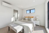 Westlake Boys’ and Girls’ School zones, Brandnew standalone 4 beds (2 ensuites) 3.5 baths house with double garage, Sunnynook Park, Woolworths Supermarket, and Sunnynook Bus Station are all within walking distance. Quick access to the motorway, 4/7 Sycamore Drive, Sunnynook, Auckland