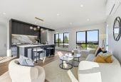 Westlake Boys’ and Girls’ School zones, Brandnew standalone 4 beds (2 ensuites) 3.5 baths house with double garage, Sunnynook Park, Woolworths Supermarket, and Sunnynook Bus Station are all within walking distance. Quick access to the motorway, 4/7 Sycamore Drive, Sunnynook, Auckland