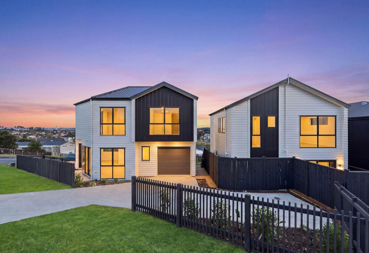 Westlake Boys’ and Girls’ School zones, Brandnew standalone 3 beds 2.5 baths home with double garage, Sunnynook Park, Woolworths Supermarket, and Sunnynook Bus Station are all within walking distance. Quick access to the motorway, 2/7 Sycamore Drive, Sunnynook, Auckland