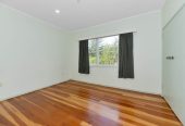 Overseas owners Must SELL, Move-in ready, 3 beds 2 baths house on 847m2 section, only moments from Titirangi Village, transport, cafes, parks, and everyday amenities. 1 km to Arahoe School, Green Bay High School and Glen Eden Intermediate, 42 West Lynn Road, Titirangi, Auckland