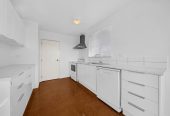 2 Kitchens, Home and income on 657m2 section, 5 beds 2 baths house with garage for 2 cars ( 3 beds 1 bath kitchen and lounge upstairs, 2 beds 1 bath kitchen and lounge downstairs), close to schools, shops, supermarkets, motorway access, 0.7 km to Target Road School, 12 Target Road, Totara Vale, Auckland