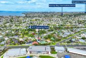Rangitoto College zone, Move-in ready, Renovated 2 beds 1 bath house with carports and spa pool, An easy 7-minute stroll to Rothesay Bay Beach and 2 minutes to local schooling, In-zone for the prestigious Rangitoto College, Murrays Bay Intermediate, and Browns Bay Primary, 2/17 Masterton Road, Rothesay Bay, Auckland