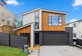 10-Year Master Builder Guarantee, Brandnew 4 beds (2 ensuites) + large study room 3.5 baths house with double garage, Sea views, 1 ensuite and study room ground floor, 1.3 km to Long Bay School and Long Bay College, 32 Kumukumu Road, Long Bay, Auckland