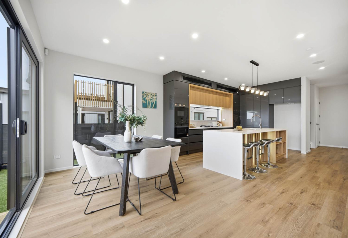 10-Year Master Builder Guarantee, Brandnew 4 beds (2 ensuites) + large study room 3.5 baths house with double garage, Sea views, 1 ensuite and study room ground floor, 1.3 km to Long Bay School and Long Bay College, 32 Kumukumu Road, Long Bay, Auckland