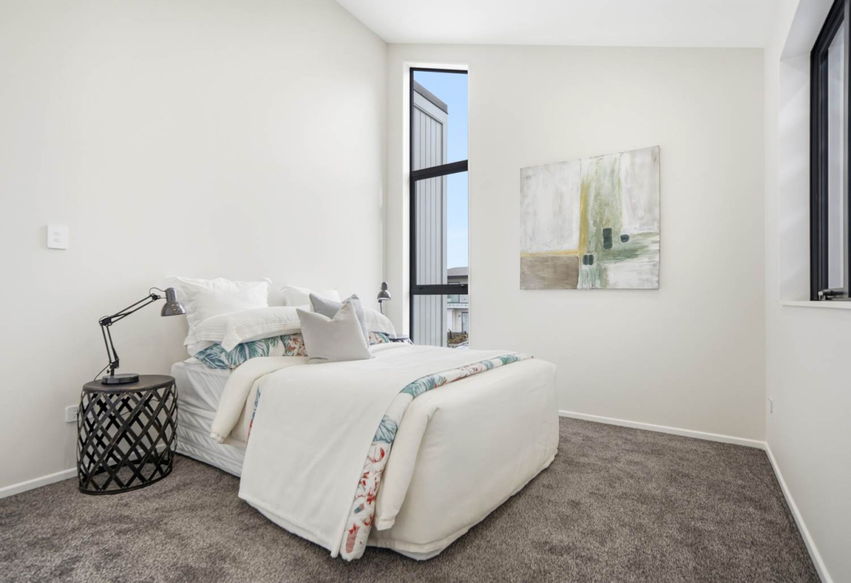 10-Year Master Builder Guarantee, Brandnew 4 beds (2 ensuites) + large study room 3.5 baths house with double garage, Sea views, 1 ensuite and study room ground floor, 1.3 km to Long Bay School and Long Bay College, 32 Kumukumu Road, Long Bay, Auckland
