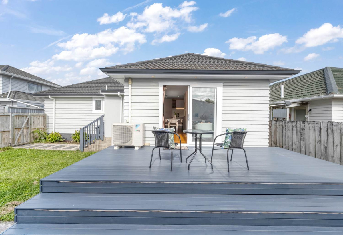 By the Reserve, Fully renovated 4 beds 2 baths house with car parks, move-in ready, within easy walking distance to the train station, local cafés, and boutique shops, Minutes to Ellerslie Village, schools, motorway access, 1.4 km to Ellerslie School, 71 Michaels Avenue, Ellerslie, Auckland