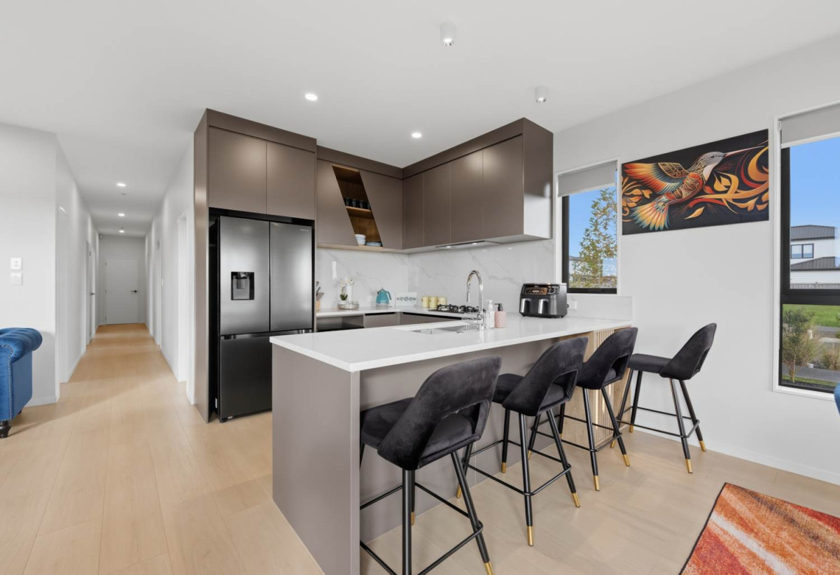 Brandnew 5 beds 3 baths house with garage and 1- bed granny on 443m2 section, 5-minute bush walks from your doorstep, Easy access to local shops and amenities, 0.8 km to Ngakoroa School, 13 Ngakau Road, Karaka, Auckland