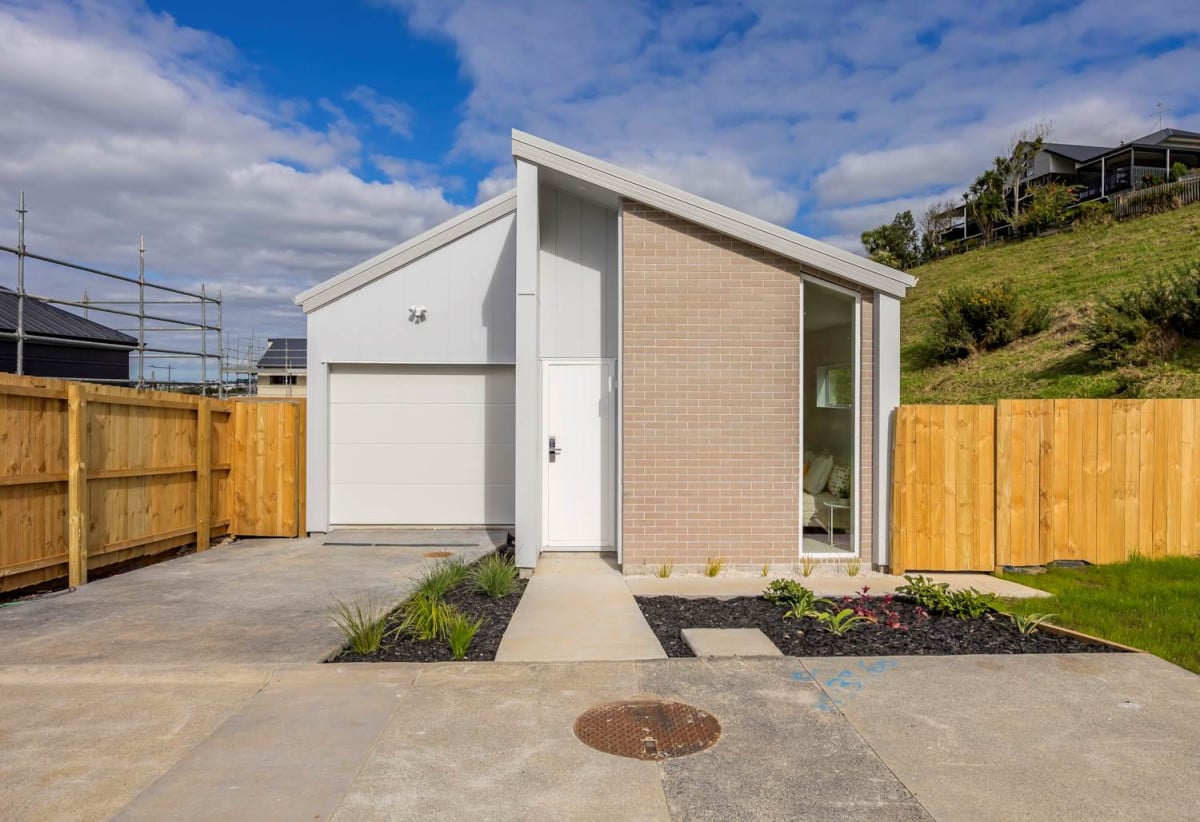 Brandnew 3 beds 2 baths house with garage on 300m2 section, just minutes from Orewa Beach, local shops, schools, and motorway access, 1.6 km to Orewa Primary School, 42 Ara Taha Crescent, Orewa, Auckland