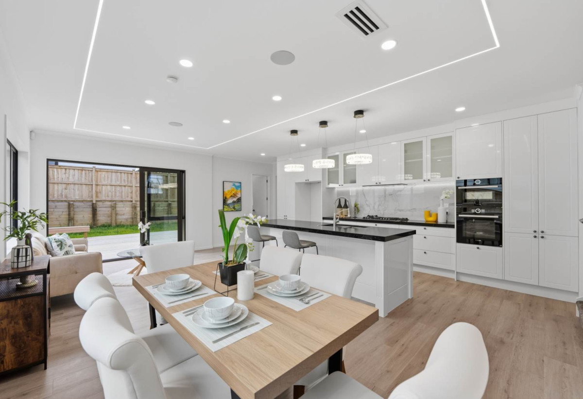 2 Kitchens, 333m2 Brandnew 7 beds (5 ensuites) 6.5 baths house with double garage and 2-beds granny on 451m2 section, close to schools, parks, Ormiston and Botany Downs shopping centres, 0.8 km to Mission Heights Junior College, 1 km to Mission Heights Primary School, 1.5 km to Ormiston Senior College, 56A Tinaku Road, Flat Bush, Auckland, Auckland