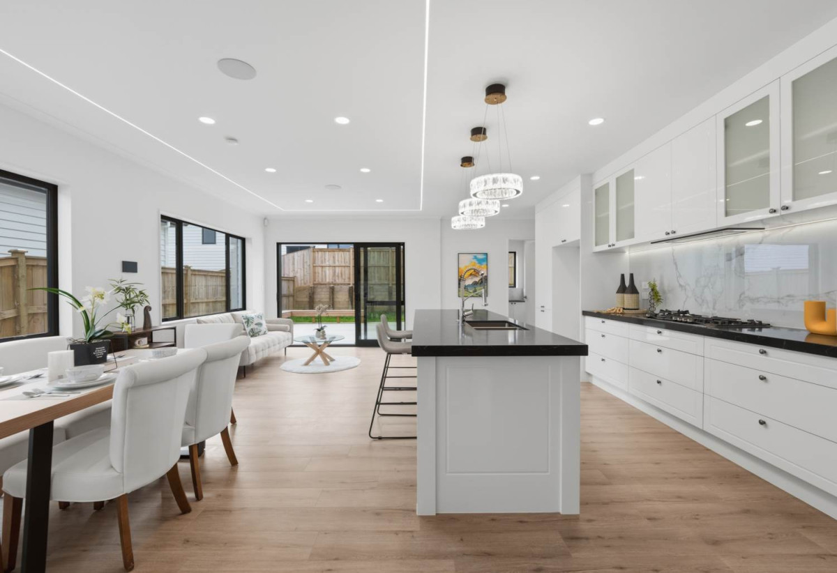 2 Kitchens, 333m2 Brandnew 7 beds (5 ensuites) 6.5 baths house with double garage and 2-beds granny on 451m2 section, close to schools, parks, Ormiston and Botany Downs shopping centres, 0.8 km to Mission Heights Junior College, 1 km to Mission Heights Primary School, 1.5 km to Ormiston Senior College, 56A Tinaku Road, Flat Bush, Auckland, Auckland