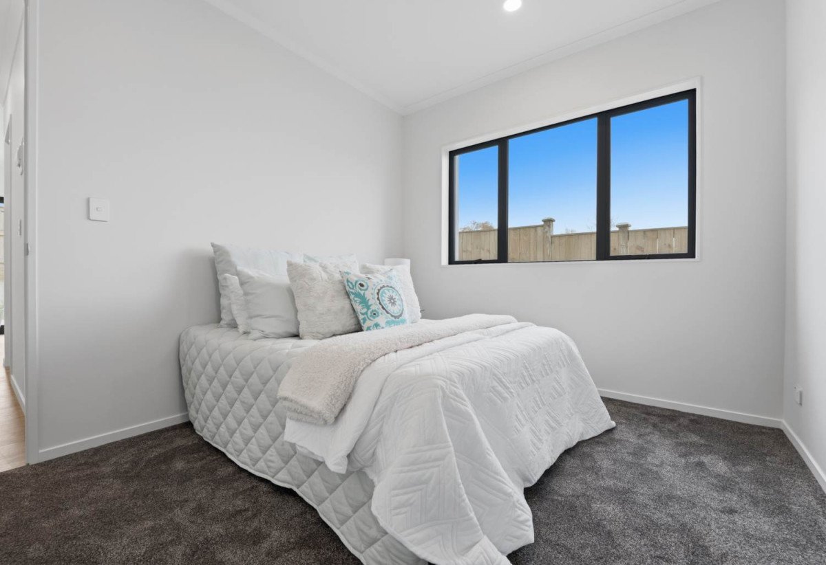 2 Kitchens, 333m2 Brandnew 7 beds (5 ensuites) 6.5 baths house with double garage and 2-beds granny on 451m2 section, close to schools, parks, Ormiston and Botany Downs shopping centres, 0.8 km to Mission Heights Junior College, 1 km to Mission Heights Primary School, 1.5 km to Ormiston Senior College, 56A Tinaku Road, Flat Bush, Auckland, Auckland