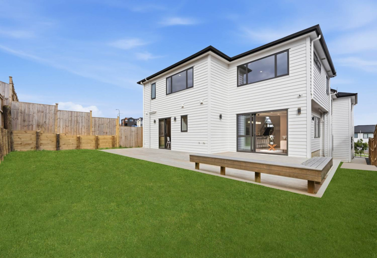 2 Kitchens, 333m2 Brandnew 7 beds (5 ensuites) 6.5 baths house with double garage and 2-beds granny on 451m2 section, close to schools, parks, Ormiston and Botany Downs shopping centres, 0.8 km to Mission Heights Junior College, 1 km to Mission Heights Primary School, 1.5 km to Ormiston Senior College, 56A Tinaku Road, Flat Bush, Auckland, Auckland