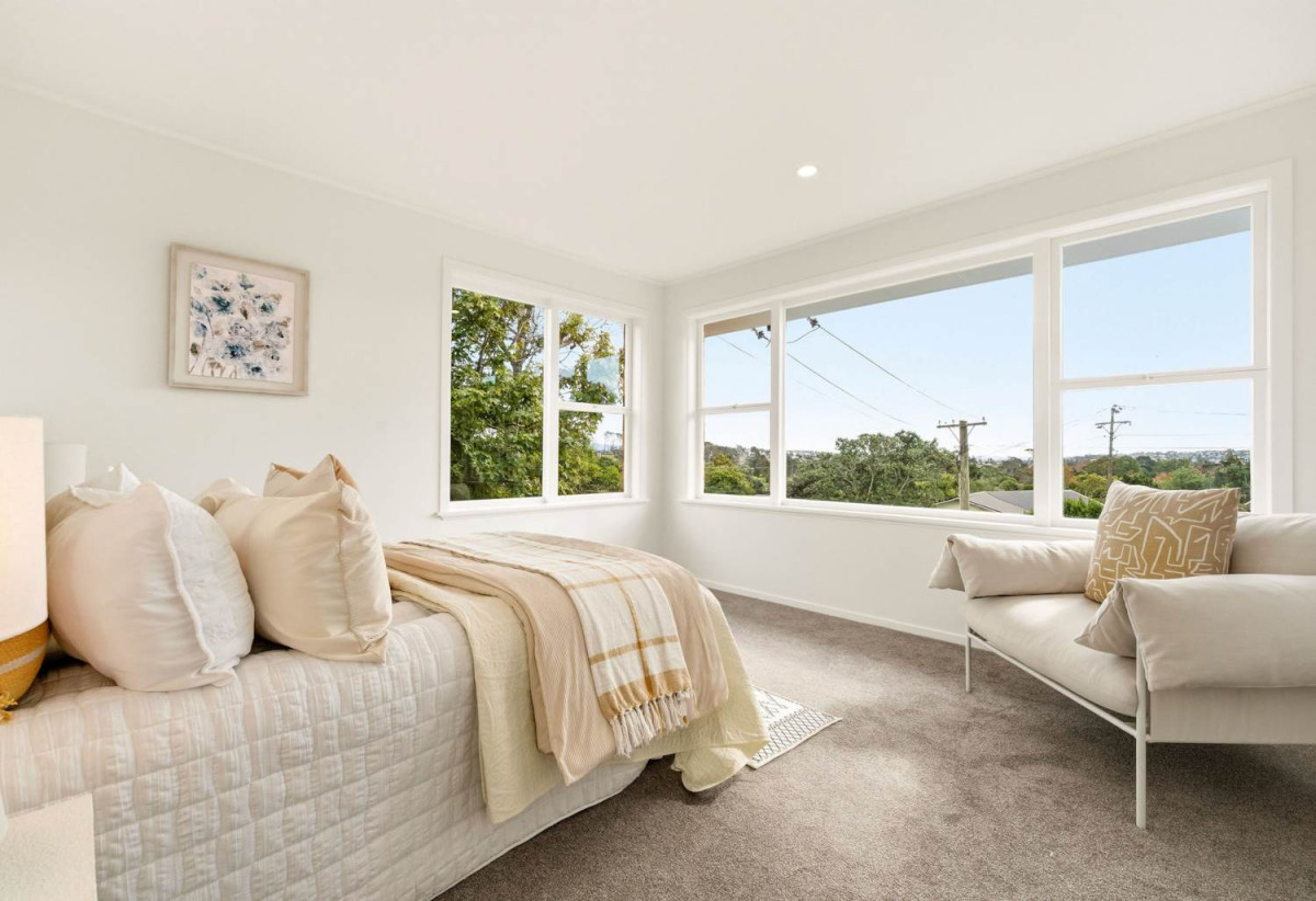 665m2 section, Renovated Brick and tile 3 beds + 2 large office rooms 1 bath house with double garage, close to Golf club, Leisure centre, shops, supermarkets, schools, 0.8 km to May Road School, 1.1 km to Waikowhai Intermediate, 1.4 km to Lynfield College, 48 Anita Avenue, Mt Roskill, Auckland
