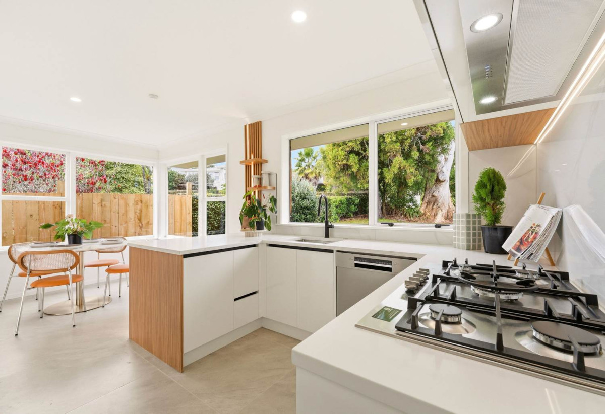 665m2 section, Renovated Brick and tile 3 beds + 2 large office rooms 1 bath house with double garage, close to Golf club, Leisure centre, shops, supermarkets, schools, 0.8 km to May Road School, 1.1 km to Waikowhai Intermediate, 1.4 km to Lynfield College, 48 Anita Avenue, Mt Roskill, Auckland