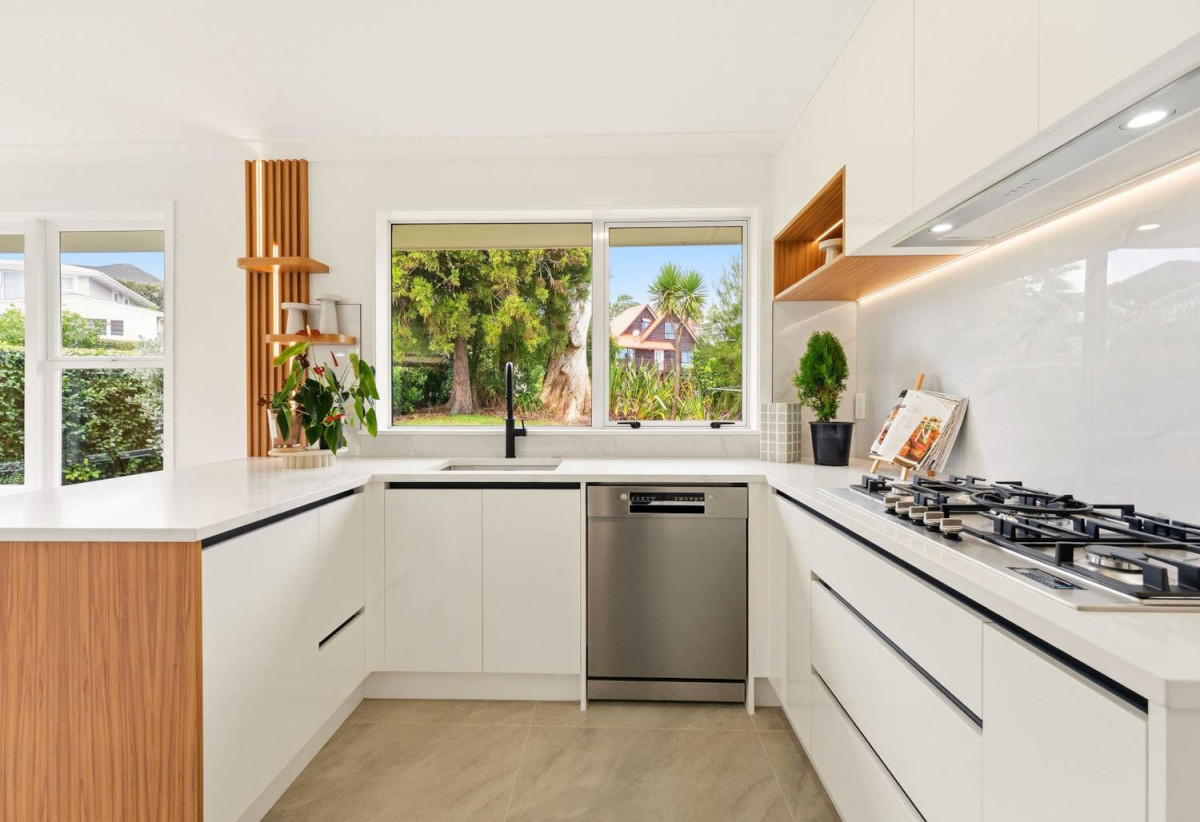 665m2 section, Renovated Brick and tile 3 beds + 2 large office rooms 1 bath house with double garage, close to Golf club, Leisure centre, shops, supermarkets, schools, 0.8 km to May Road School, 1.1 km to Waikowhai Intermediate, 1.4 km to Lynfield College, 48 Anita Avenue, Mt Roskill, Auckland