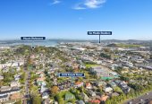 Urgent sale, Standalone 4 beds 2.5 baths townhouse, just minutes from Sylvia Park, motorway access, and key transport routes. 0.7 km to Panama Road School and Otahuhu Intermediate, 5/19 Kotahi Road, Mt Wellington, Auckland