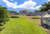 Must sell, 878m2 section with RC, EPA for 5 two-level dwellings + JOAL, 220m2 Brick and tile 3 beds 1 nath house with standalone double garage, minutes to schools Hunter Plaza, motorway access, 0.8 km to Papatoetoe Central School, 0.9 km to Papatoetoe Intermediate, 9 Richards Avenue, Papatoetoe, Auckland