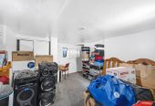 Must sell, Vendor cashing out, 3 beds 1 bath house on 650m2 section, with RC,BC, EPA approved, Stroll to Panmure Shopping Centre, the wharf, scenic reserves, Tamaki River walks, the lagoon, swimming pool, gym complex, 39 Te Koa Road, Panmure, Auckland