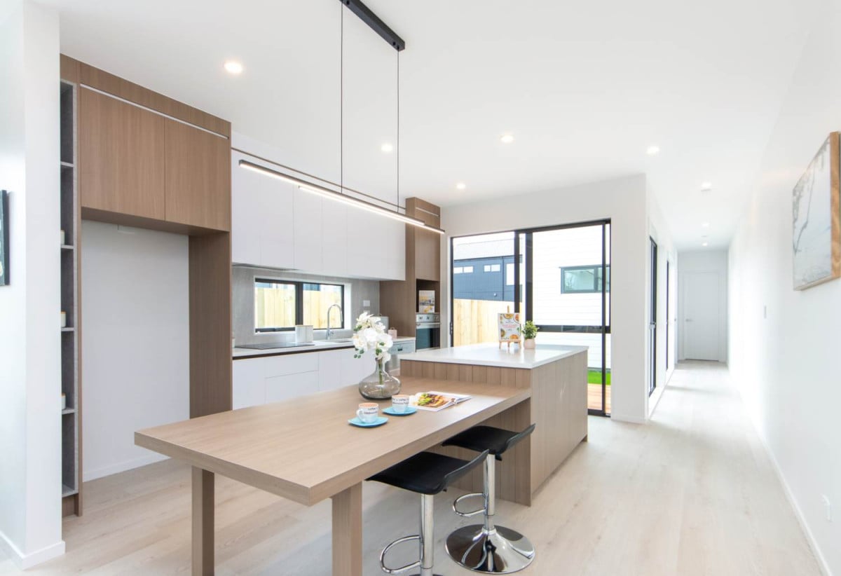 Brandnew 4 beds 3 baths Duplex home with Tandem Garage, Located near the highway, supermarket, and an upcoming shopping hub, 0.4 km to Ngakoroa School, 33C Burberry Road, Drury, Auckland