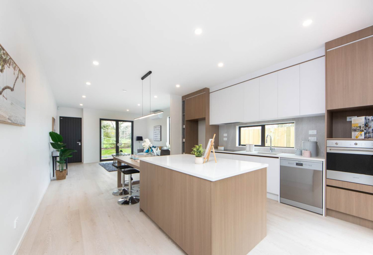 Brandnew 4 beds 3 baths Duplex home with Tandem Garage, Located near the highway, supermarket, and an upcoming shopping hub, 0.4 km to Ngakoroa School, 33C Burberry Road, Drury, Auckland