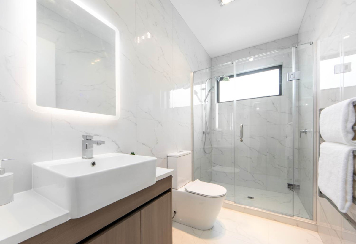 Brandnew 4 beds 3 baths Duplex home with Tandem Garage, Located near the highway, supermarket, and an upcoming shopping hub, 0.4 km to Ngakoroa School, 33C Burberry Road, Drury, Auckland