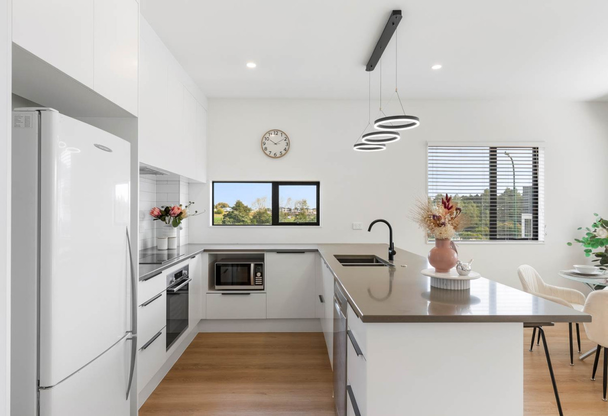 Reserve Views, 3 beds (2 ensuites) 3 baths townhouse with garage, 1 ensuite ground floor, garage space with a kitchenette setup, close to Ormiston shopping centre, 0.4 km to v school, 1.5 km to Ormiston Junior College and Ormiston Senior College, 64 Whakatupu Road, Flat Bush, Auckland