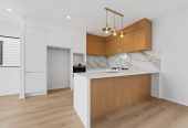 Brandnew standalone 5 beds (1 ensuite) 3 baths house with garage, 2 beds 1 bath ground floor, close to schools, shops, supermarkets, reserves, golf club, 0.6 km to Lynfield College, 73 Mcfadzean Drive, Blockhouse Bay, Auckland