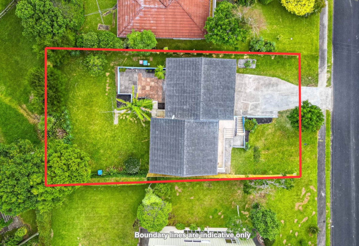 665m2 section, Renovated Brick and tile 3 beds + 2 large office rooms 1 bath house with double garage, close to Golf club, Leisure centre, shops, supermarkets, schools, 0.8 km to May Road School, 1.1 km to Waikowhai Intermediate, 1.4 km to Lynfield College, 48 Anita Avenue, Mt Roskill, Auckland