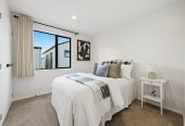 Must sell, 4 beds 2.5 baths home with garage, close to local shops, cafés, parks, motorway access, and the popular Hobsonville Point precinct. 0.4 km to Hobsonville Point Primary School, 0.8 km to Hobsonville Point Secondary School, 14 Possum Lane, Hobsonville, Auckland