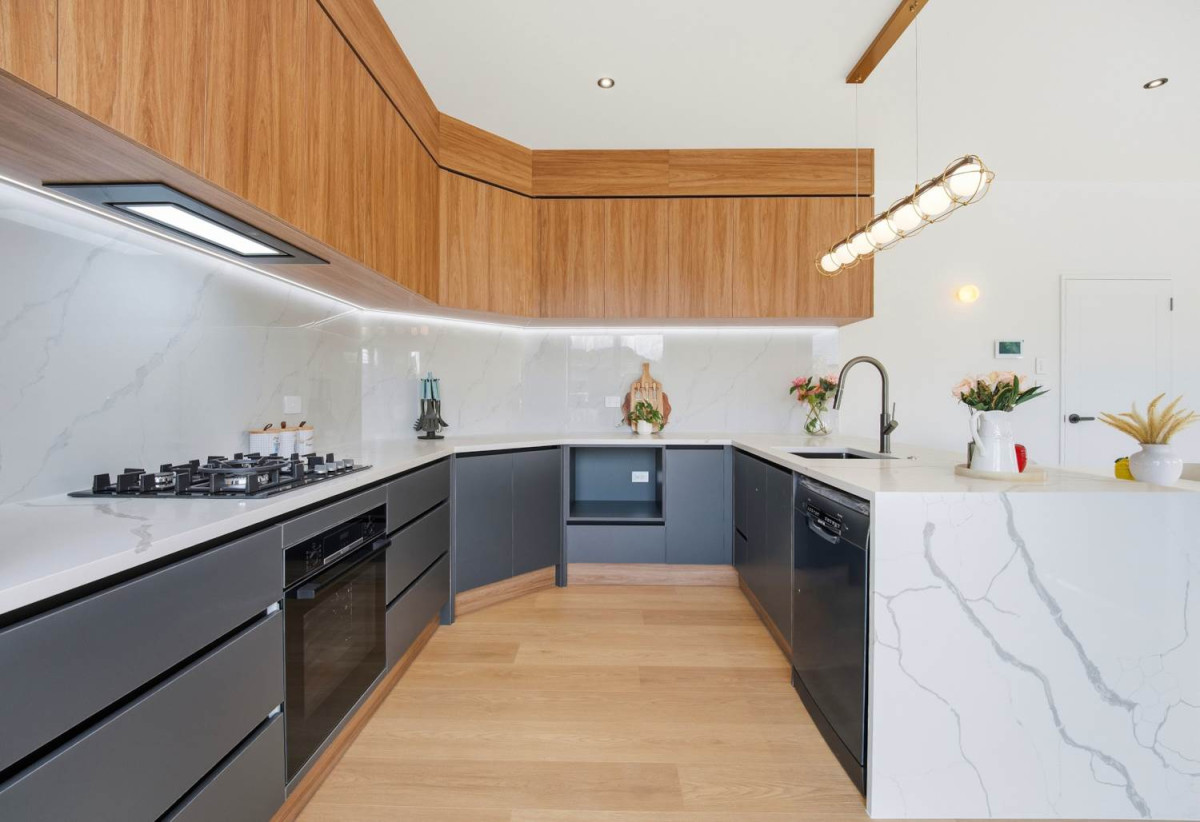 Standalone 4 beds 3 baths home with garage, 1 bed with toilet & bathroom conveniently located downstairs, Gas cooking, Close to schools, shops, public transport & all amenities, 0.7 km to Manurewa South School, Lot 4 & 5/13 Churchill Avenue, Manurewa, Auckland