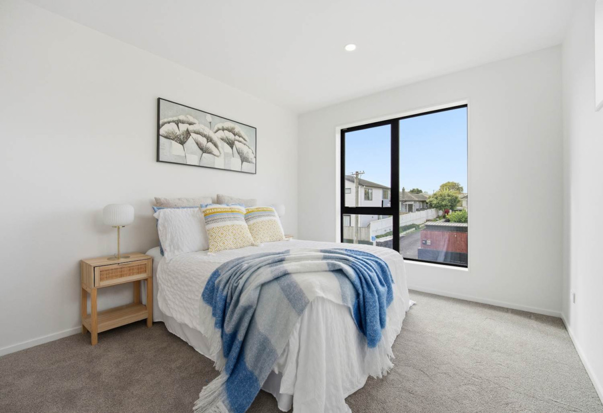 Standalone 4 beds 3 baths home with garage, 1 bed with toilet & bathroom conveniently located downstairs, Gas cooking, Close to schools, shops, public transport & all amenities, 0.7 km to Manurewa South School, Lot 4/13 Churchill Avenue, Manurewa, Auckland