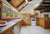 Once in 43 years, 865m2 section on Rangitoto College zone, 4 beds (1ensuite) 2.5 baths house with garage, 0.7 km to Mairangi Bay School, 1.3 km to Campbells Bay School, 1.8 km to Rangitoto College, 19 Beacon Avenue, Campbells Bay, Auckland