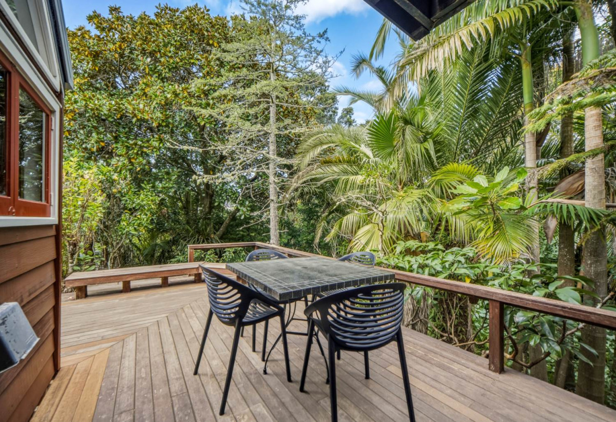 Once in 43 years, 865m2 section on Rangitoto College zone, 4 beds (1ensuite) 2.5 baths house with garage, 0.7 km to Mairangi Bay School, 1.3 km to Campbells Bay School, 1.8 km to Rangitoto College, 19 Beacon Avenue, Campbells Bay, Auckland