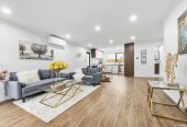 Standalone 4 beds 3 baths home, 1 Study downstairs with bathroom and internal access garage, with walking distance to schools, bus stops, parks and reserves, and in zone for ADHB. 4/50 Tiverton Road, Avondale, Auckland