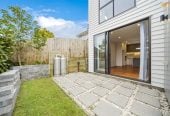4 beds (1 ensuite) 2.5 baths home with garage, close to schools, reserves, shops, 0.3 km to Green Bay Primary School, 0.4 km to Green Bay High School, 56A La Rosa Street, Green Bay, Auckland