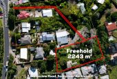 Urgent sale, Vendor in financial difficulty, Approx. 2243m² freehold site, Existing dwelling approx. 144m², THAB / Apartment Zone zoning, 0.6 km to Sunnyvale School, 5 Rangeview Road, Sunnyvale, Auckland