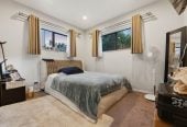Must sell, Vendor Aussie Bound, Ignore CV, Standalone 5 beds (3 ensuites) 4.5 baths home with garage, 1 ensuite ground floor, close to schools, shops, Auckland Botanic Gardens, motorway access, 0.8 km to Alfriston School, 9/7 Wastney Road, Alfriston