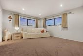 Must sell, Vendor Aussie Bound, Ignore CV, Standalone 5 beds (3 ensuites) 4.5 baths home with garage, 1 ensuite ground floor, close to schools, shops, Auckland Botanic Gardens, motorway access, 0.8 km to Alfriston School, 9/7 Wastney Road, Alfriston