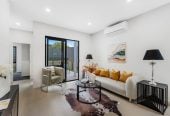 Brandnew standalone 4 beds (1 ensuite) 3 baths home with garage, 1 bed 1 bath ground floor, close to parks, schools, Highland Park shopping centre, zoned for Elm Park School, Farm Cove Intermediate, Pakuranga College, and Sancta Maria College, 14D Hope Farm Avenue, Pakuranga Heights, Auckland